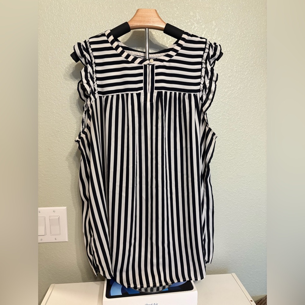 Loft blouse black and white.